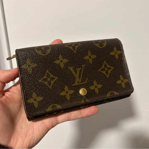 Louis Vuitton Handbags - 1991 Louis Vuitton Coffrefort Wallet